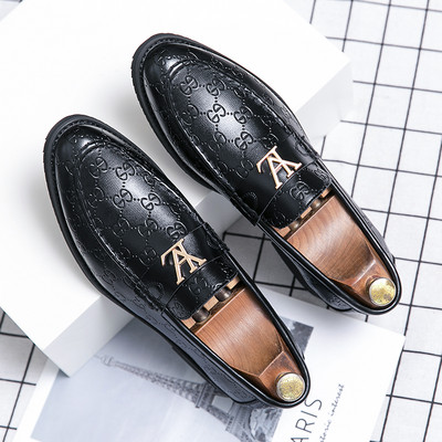 Μοντέρνά ανδρικά μοκασίνια από ανάγλυφο οικολογικό δέρμα