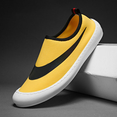 Ανδρικά μοκασίνια με επίπεδη σόλα σε διάφορα χρώματα