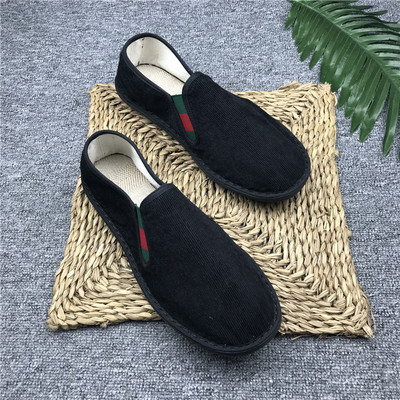 Ανδρικά μοκασίνια από υφάσματα με επίπεδη σόλα σε διάφορα χρώματα