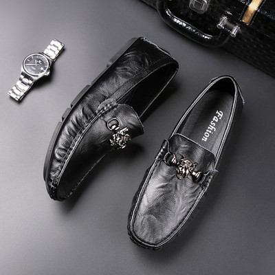 Καλοκαιρινά μοκασίνια από οικολογικό δέρμα με μεταλλική διακόσμηση