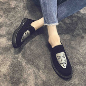 Νέο μοντέλο υφασμάτινα μοκασίνων με κεντήματα για άντρες