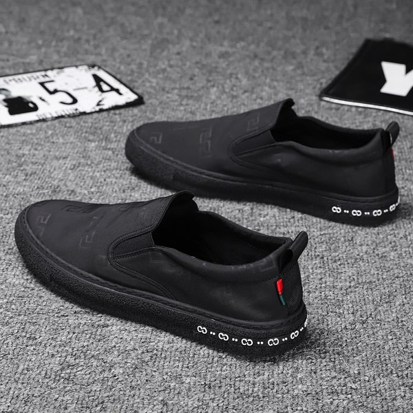 Ανδρικά μοκασίνια με υφάσματα με ελαστικό