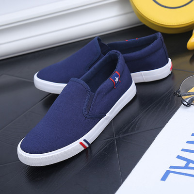 Καλοκαιρινά αναπνεύσιμα μοκασίνια κατασκευασμένα από ύφασμα με επίπεδη σόλα