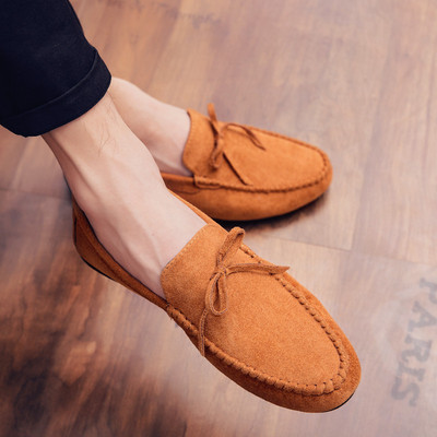 Νέο μοντέλο μοκασίνων από οικολογικό σουέτ με κορδέλα