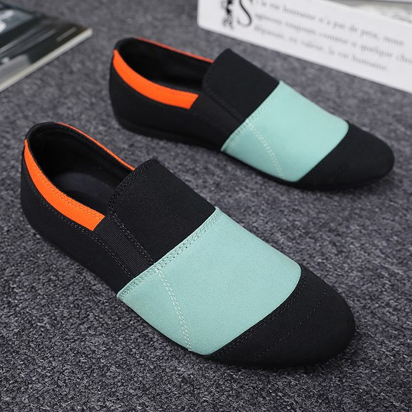 Ανδρικές αναπνέουσες κλωστοϋφαντουργικές μοκασίνια σε δύο χρώματα