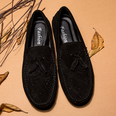 Νέο μοντέλο ανδρικά μοκασίνια σουέτ με φούντες