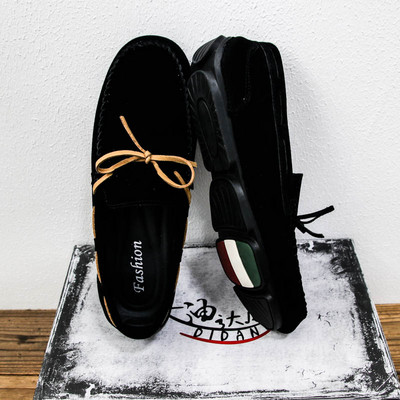 Mūsdienīgi vīriešu mokasīni no eko zamšādas - vairākās krāsās