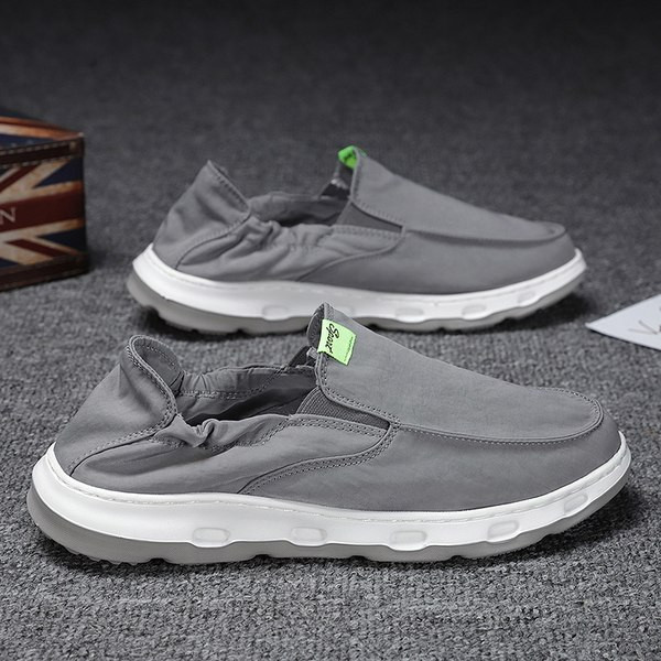 Ανδρικά καθημερινά μοκασίνια με έμβλημα σε τρία χρώματα