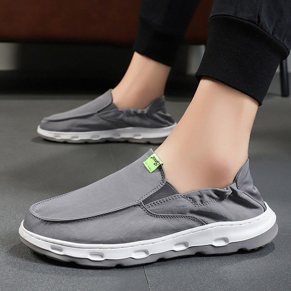 Ανδρικά καθημερινά μοκασίνια με έμβλημα σε τρία χρώματα