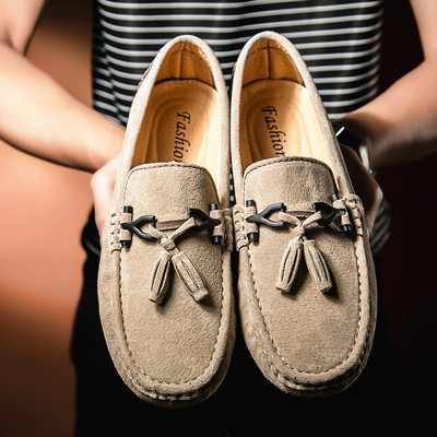 Ανδρικά μοκασίνια με φούντες - δύο μοντέλα