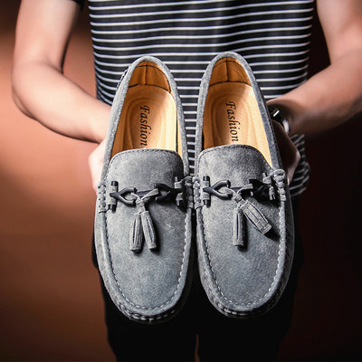 Ανδρικά μοκασίνια με φούντες - δύο μοντέλα