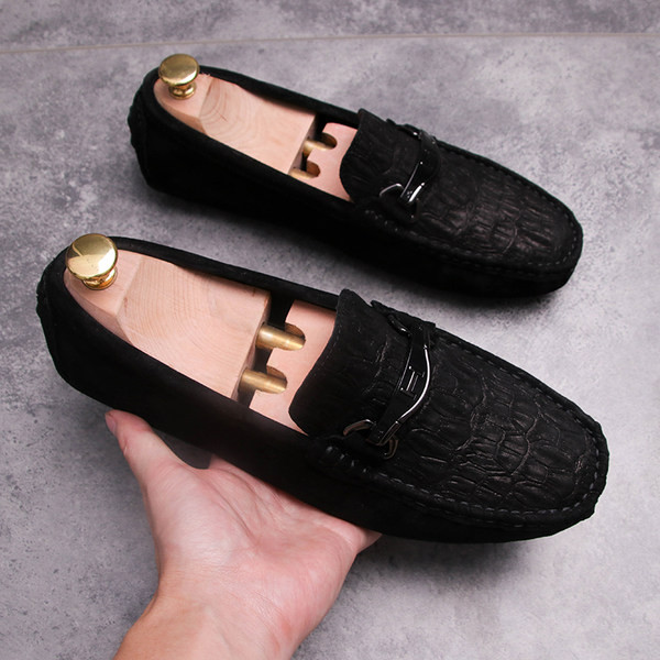 Μοντέρνα ανδρικά μοκασίνια  από ανάγλυφο οικολογικό δέρμα