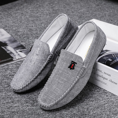 Καθημερινά υφασμάτινα μοκασίνια με μεταλλικό στοιχείο για άντρες