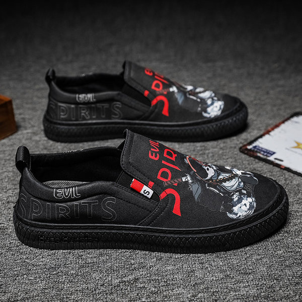 Νέο μοντέλο ανδρικά μοκασίνια από οικολογικό δέρμα με απλικέ και επιγραφές