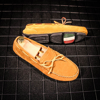 Model nou de mocasini cu sireturi pentru barbati