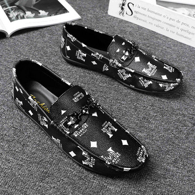 Νέο μοντέλο ανδρικά μοκασίνια με απλικέ και μεταλλικό στοιχείο
