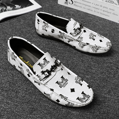 Νέο μοντέλο ανδρικά μοκασίνια με απλικέ και μεταλλικό στοιχείο