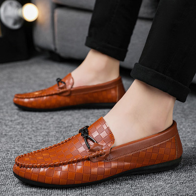 Casual μοκασίνια από έκο δέρμα με μεταλλικό στοιχείο