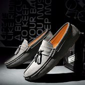 Mūsdienīgi mokasīni no eko zamšādas ar pušķi vīriešiem