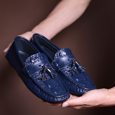 Έκο δερμάτινα μοκασίνια με φούντες