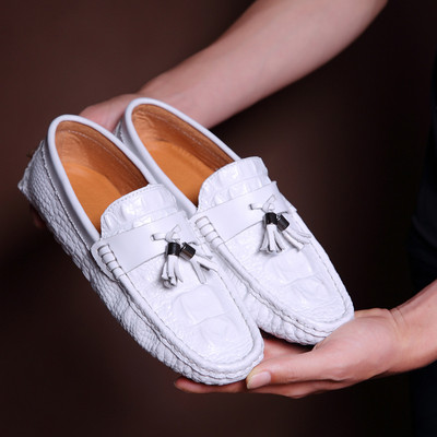 Έκο δερμάτινα μοκασίνια με φούντες