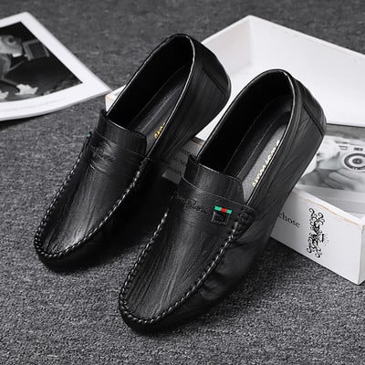 Νέο μοντέλο ανδρικά μοκασίνια από οικολογικό δέρμα με απλικέ