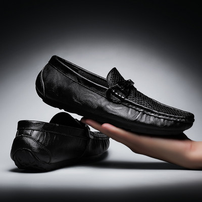 Σύγχρονα μοκασίνια από οικολογικό δέρμα - διαφορετικά μοντέλα