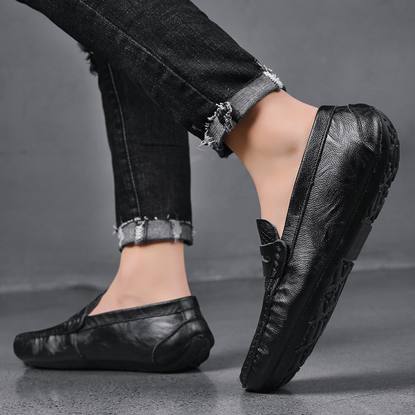 Σύγχρονα μοκασίνια από οικολογικό δέρμα - διαφορετικά μοντέλα