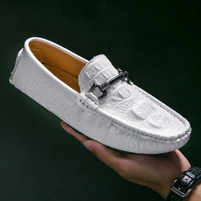 Ανδρικά μοκασίνια με μεταλλικό στοιχείο - οικολογικό δέρμα