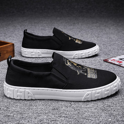 Ανδρικά μοκασίνια υφασμάτινα με εφαρμογή χρώματος