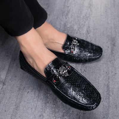 Νέο μοντέλο ανδρικά μοκασίνια από έκο δέρμα με μεταλλικό στοιχείο