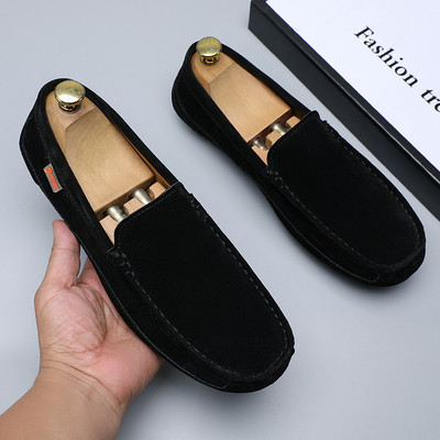 Μοντέρνα μοκασίνια ανδρικά απλό μοντέλο με επίπεδη σόλα