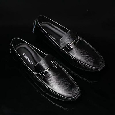 Ανδρικά casual έκο δερμάτινα μοκασίνια με μεταλλική αγκράφα