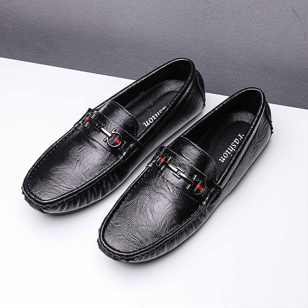 Ανδρικά casual έκο δερμάτινα μοκασίνια με μεταλλική αγκράφα