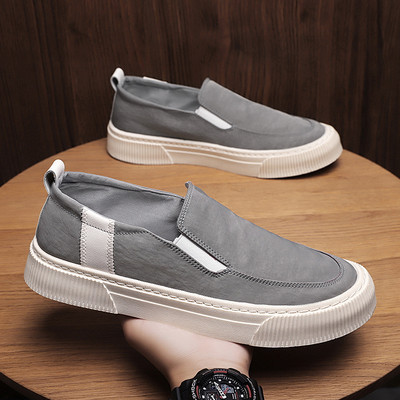 Ανδρικά μοκασίνια casual από απλό  μοντέλο