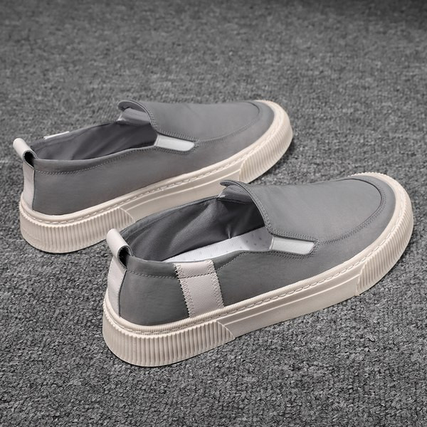 Ανδρικά μοκασίνια casual από απλό  μοντέλο