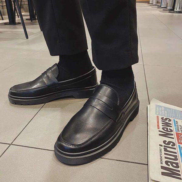 Καθημερινά ανδρικά μοκασίνια από δέρμα faux σε μαύρο χρώμα