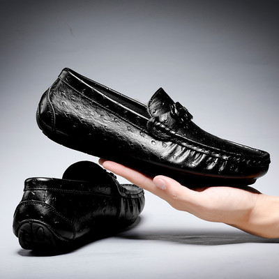 Μοντέρνά έκο δερμάτινα μοκασίνια ανδρικά σε μαύρο χρώμα