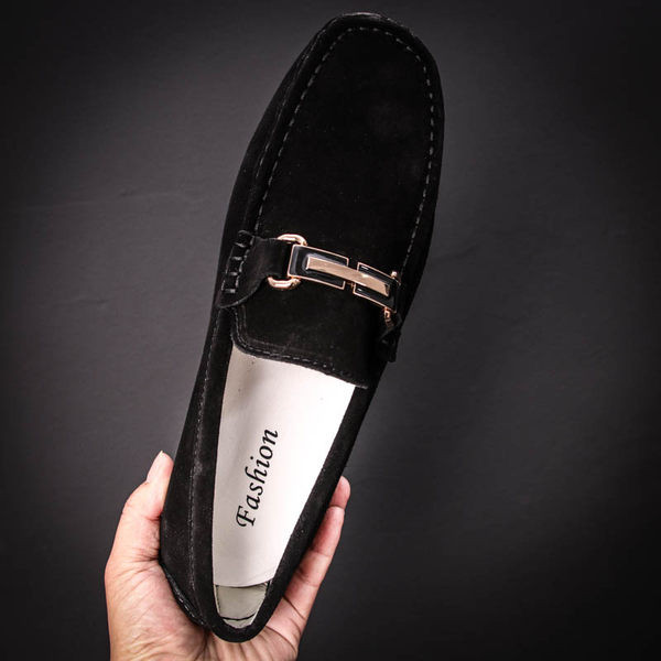 Ανδρικά αναπνεύσιμα μοκασίνια με μεταλλική διακόσμηση