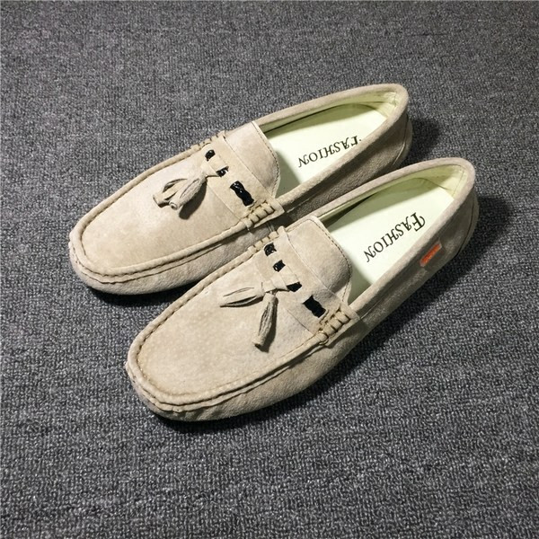 Μοντέρνα μοκασίνια από οικολογικό σουέτ με επίπεδη σόλα