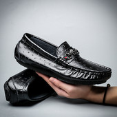 Ανδρικά μοκασίνια από οικολογικό δέρμα με επίπεδη σόλα και διακόσμηση