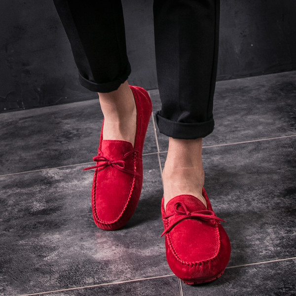 Κλασικό  μοντέλο ανδρικά μοκασίνια σουέτ