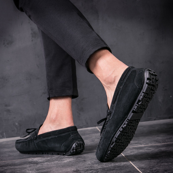 Κλασικό  μοντέλο ανδρικά μοκασίνια σουέτ