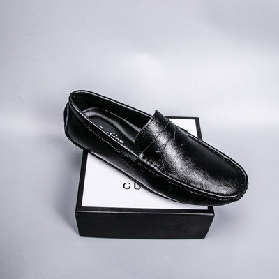 Ανδρικά μοκασίνια κατασκευασμένα από faux δέρμα - διάφορα μοντέλα