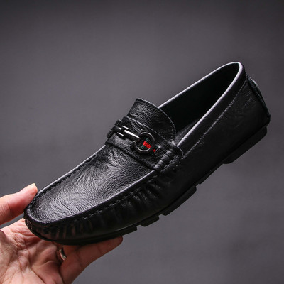 Ανδρικά μοκασίνια κατασκευασμένα από faux δέρμα - διάφορα μοντέλα