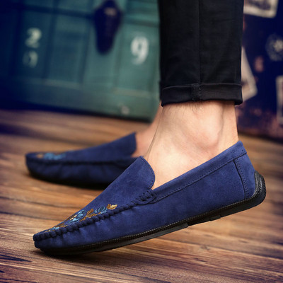 Κομψά μοκασίνια με επίπεδη σόλα από οικολογικό δέρμα