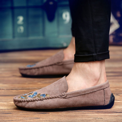 Κομψά μοκασίνια με επίπεδη σόλα από οικολογικό δέρμα