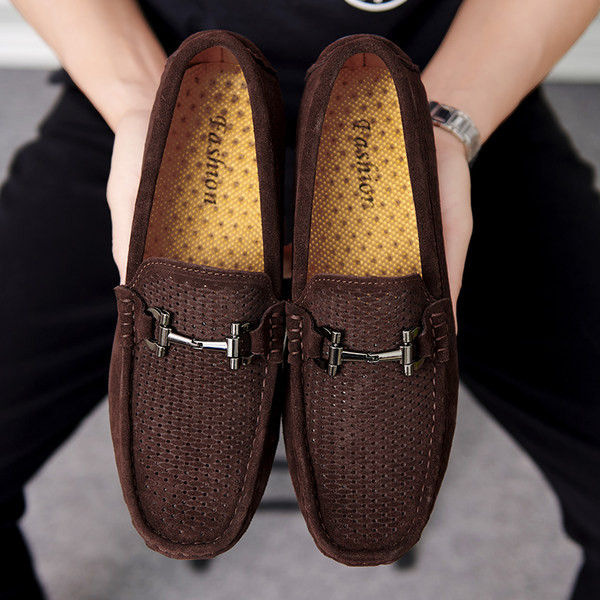 Νέο μοντέλο αναπνεύσιμα μοκασίνια με μεταλλικά στοιχεία