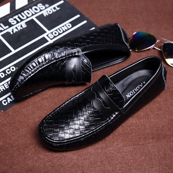 Σύγχρονες ανδρικά έκο δερμάτινα μοκασίνια σε τρία χρώματα