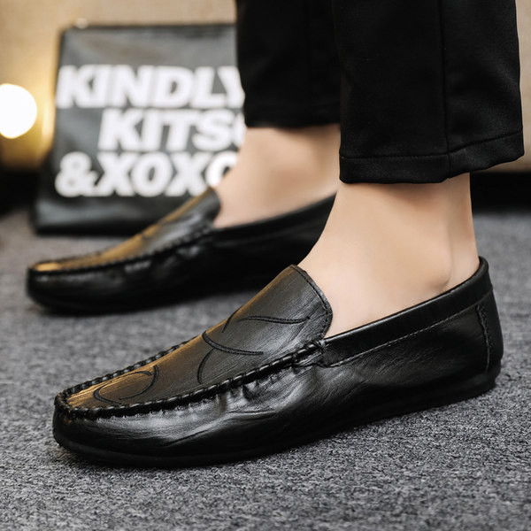 Ανδρικά μοντέρνα μοκασίνια από οικολογικό δέρμα